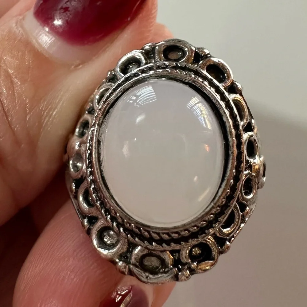 Vintage Bali Style 925 Sterling Silver White Moonstone Ring Size 7 Ornate Boho - Picture 2 of 8